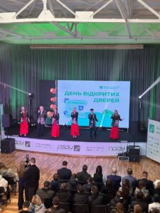 655707106 1971219123432750 3675738963439491300 n