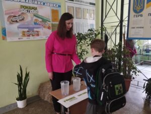 Учні Полтавського ЗЗСО №24 популяризують здоровий спосіб життя та корисне харчування